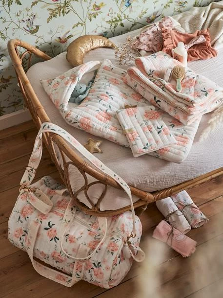 Budget ❤️ Pack of 3 Nappies, EAU DE ROSE Theme - light pink, Nursery 😀 - Image 3